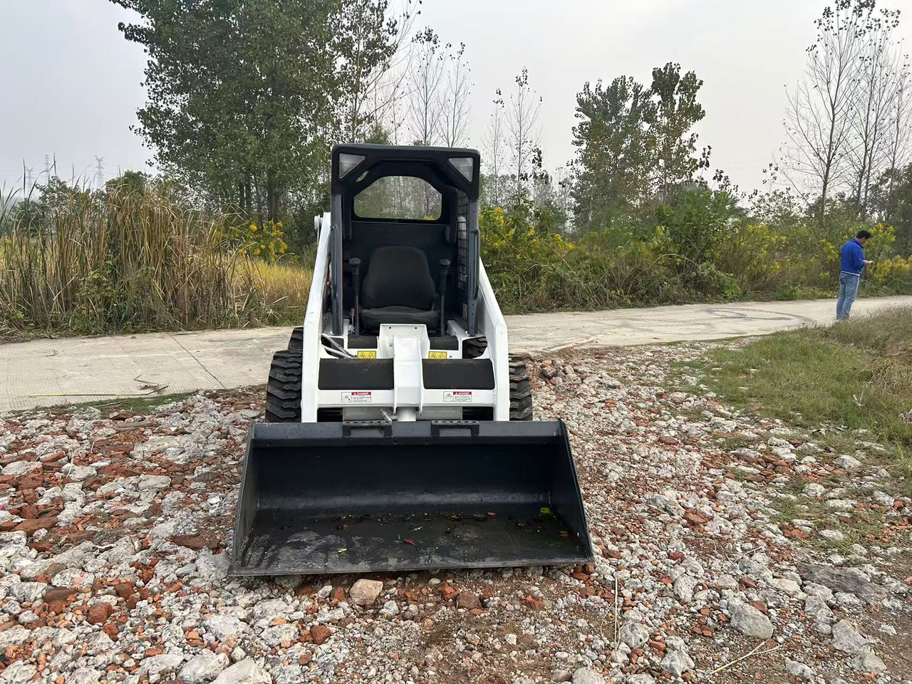 BOBCAT used skidsteer Bobcat S130 - Skid steer loader: picture 2 BOBCAT used skidsteer Bobcat S130 - Skid steer loader: picture 2