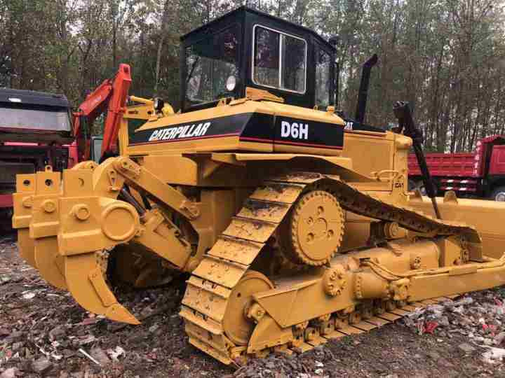 CAT High Quality Used Machinery , Original D6h Cat Bulldozer , Winch Attached Cat Bulldozer - Bulldozer: picture 5 CAT High Quality Used Machinery , Original D6h Cat Bulldozer , Winch Attached Cat Bulldozer - Bulldozer: picture 5
