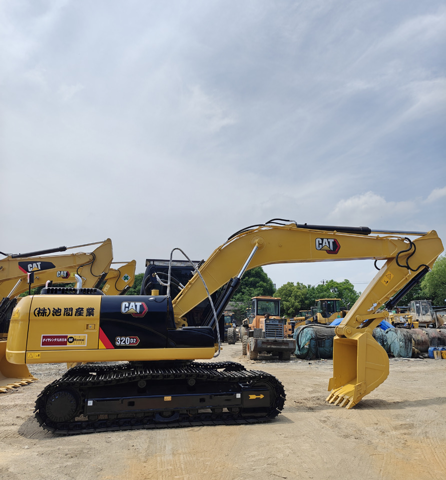 CAT Used Excavator 320D2 Cheap Price Second hand - Crawler excavator: picture 1 CAT Used Excavator 320D2 Cheap Price Second hand - Crawler excavator: picture 1