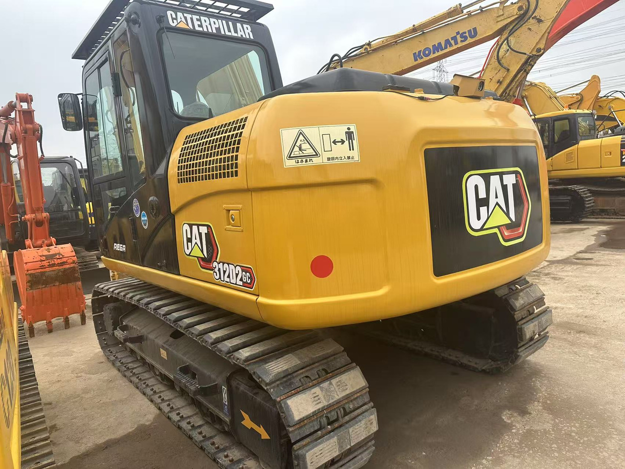 CRAWLER EXCAVATOR Used Caterpillar Cat312D2 Excavator Original Japan Heavy Machinery Caterpillar 312D2 Excavator for Sale - Crawler excavator: picture 5 CRAWLER EXCAVATOR Used Caterpillar Cat312D2 Excavator Original Japan Heavy Machinery Caterpillar 312D2 Excavator for Sale - Crawler excavator: picture 5