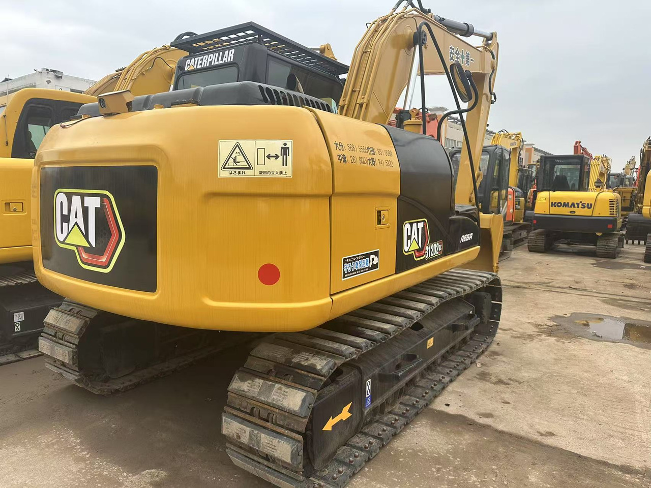 CRAWLER EXCAVATOR Used Caterpillar Cat312D2 Excavator Original Japan Heavy Machinery Caterpillar 312D2 Excavator for Sale - Crawler excavator: picture 4 CRAWLER EXCAVATOR Used Caterpillar Cat312D2 Excavator Original Japan Heavy Machinery Caterpillar 312D2 Excavator for Sale - Crawler excavator: picture 4
