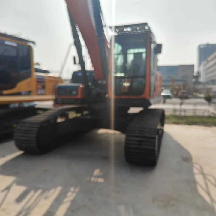 Korea Made Doosan Digger Dx300lc Doosan Used Machinery Excavator , Doosan Dx220 Dx300 Dx200 - Excavator: picture 4 Korea Made Doosan Digger Dx300lc Doosan Used Machinery Excavator , Doosan Dx220 Dx300 Dx200 - Excavator: picture 4