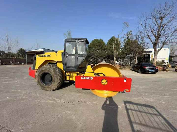 Compactor Used Heavy Construction Equipment Dynapac Ca301d Second Hand Road Rollers Used Machine Hot Sale: picture 6