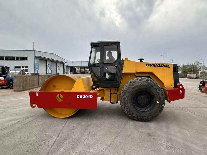 Used Hotsale Second hand high quality DYUAPAC 301D - Road roller: picture 2 Used Hotsale Second hand high quality DYUAPAC 301D - Road roller: picture 2