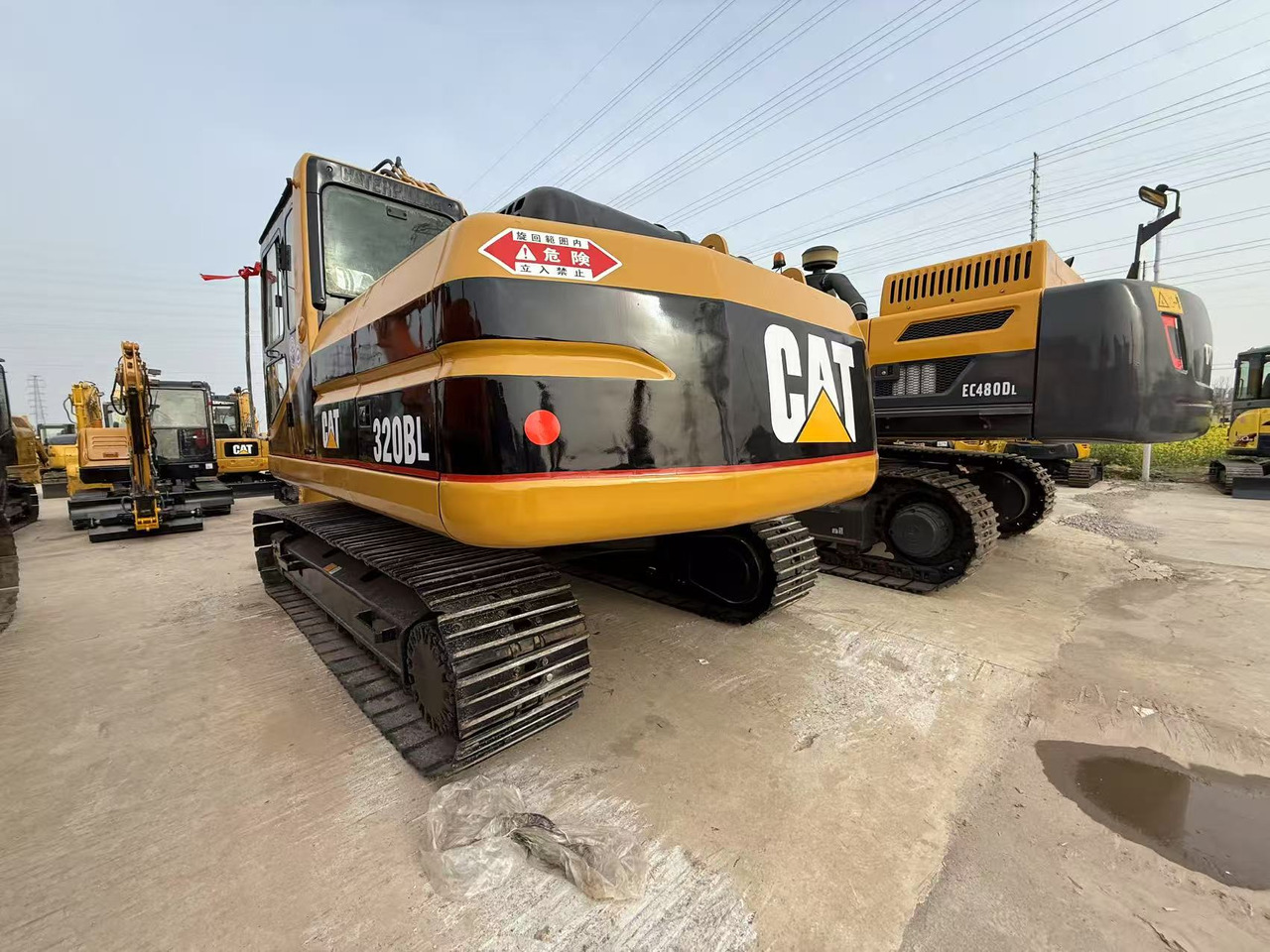 CATERPILLAR 320BL - Crawler excavator: picture 2 CATERPILLAR 320BL - Crawler excavator: picture 2