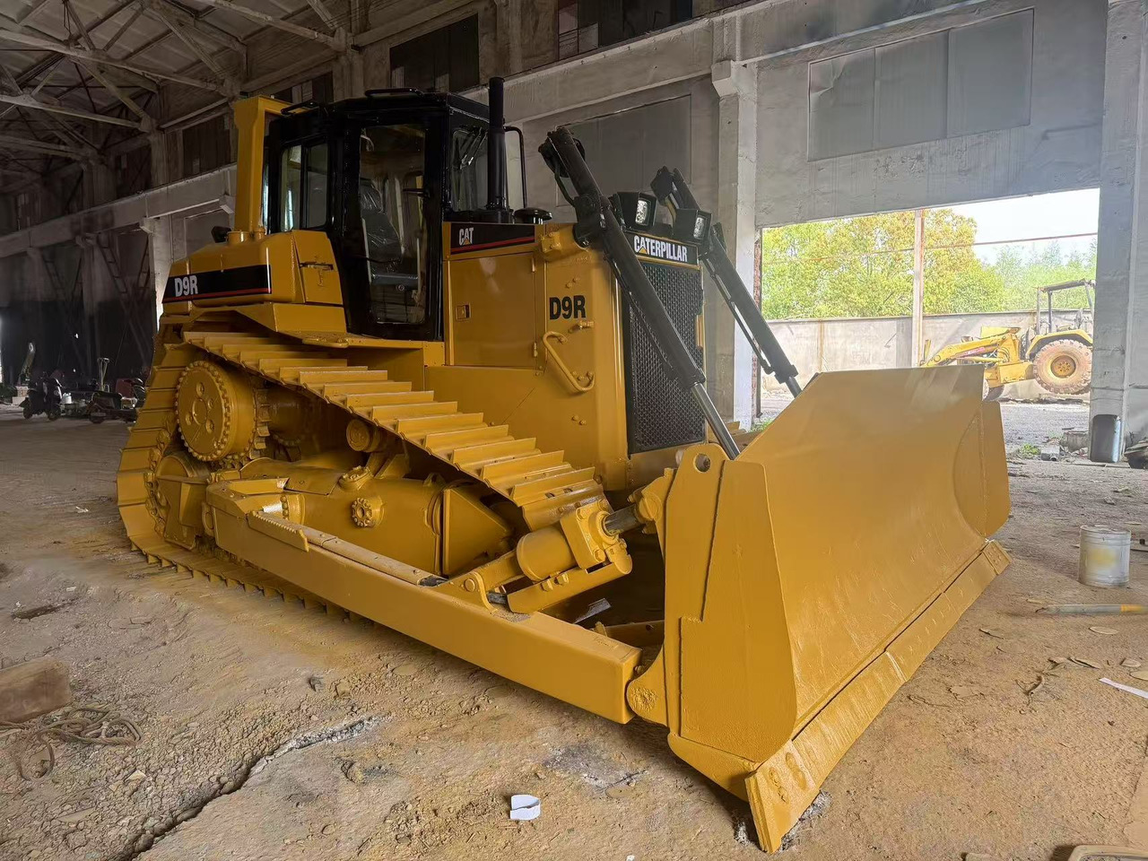 CATERPILLAR D9R - Bulldozer: picture 5 CATERPILLAR D9R - Bulldozer: picture 5
