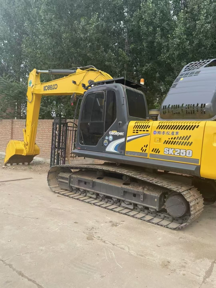 KOBELCO SK250 - Mini excavator: picture 3 KOBELCO SK250 - Mini excavator: picture 3