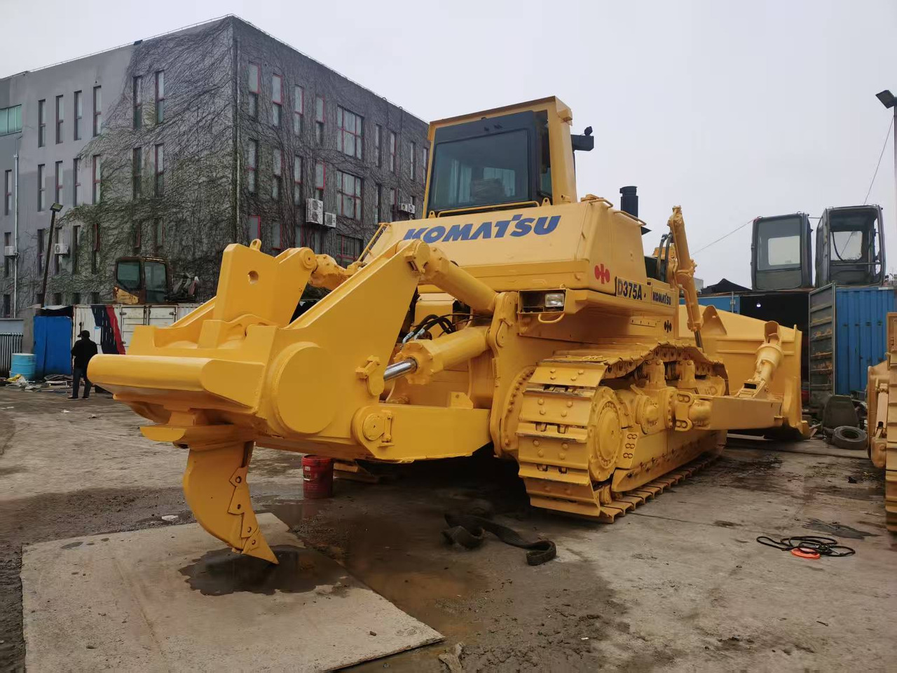 KOMATSU D375 - Bulldozer: picture 5 KOMATSU D375 - Bulldozer: picture 5