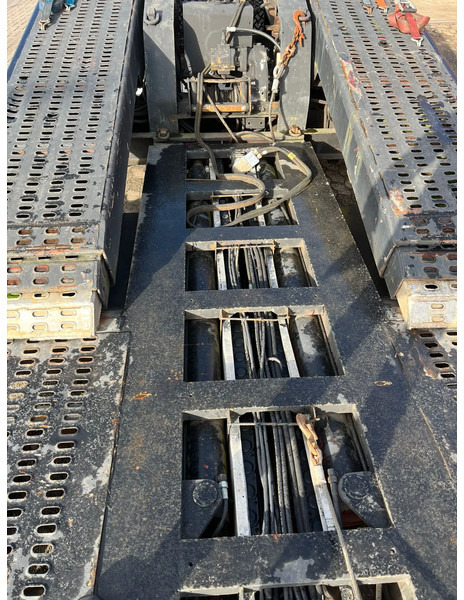 Louault auto/trucktransporter - Autotransporter semi-trailer: picture 5 Louault auto/trucktransporter - Autotransporter semi-trailer: picture 5