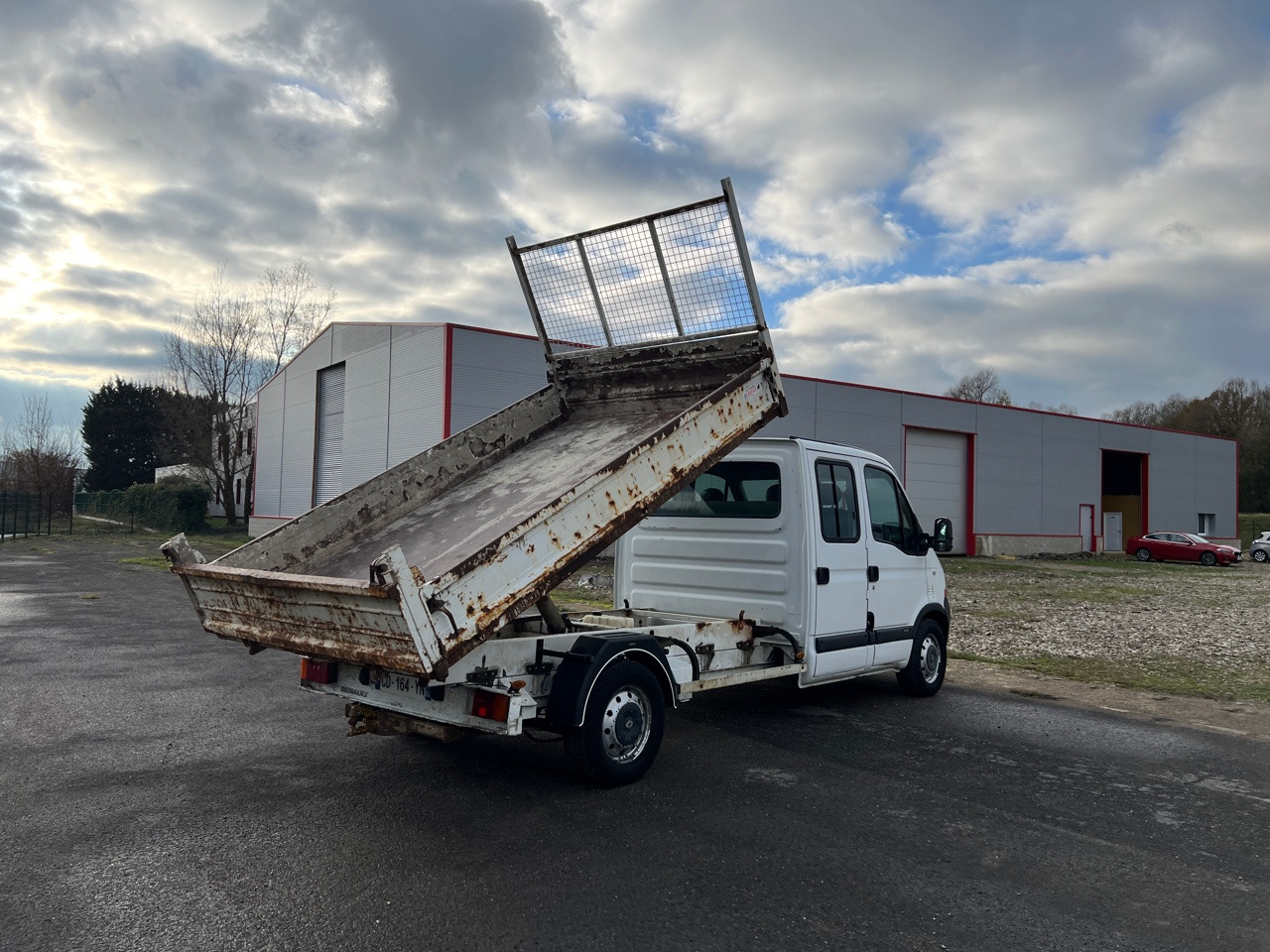 RENAULT Master Benne Double cabine DCi 120 7 Places - Tipper van: picture 2 RENAULT Master Benne Double cabine DCi 120 7 Places - Tipper van: picture 2