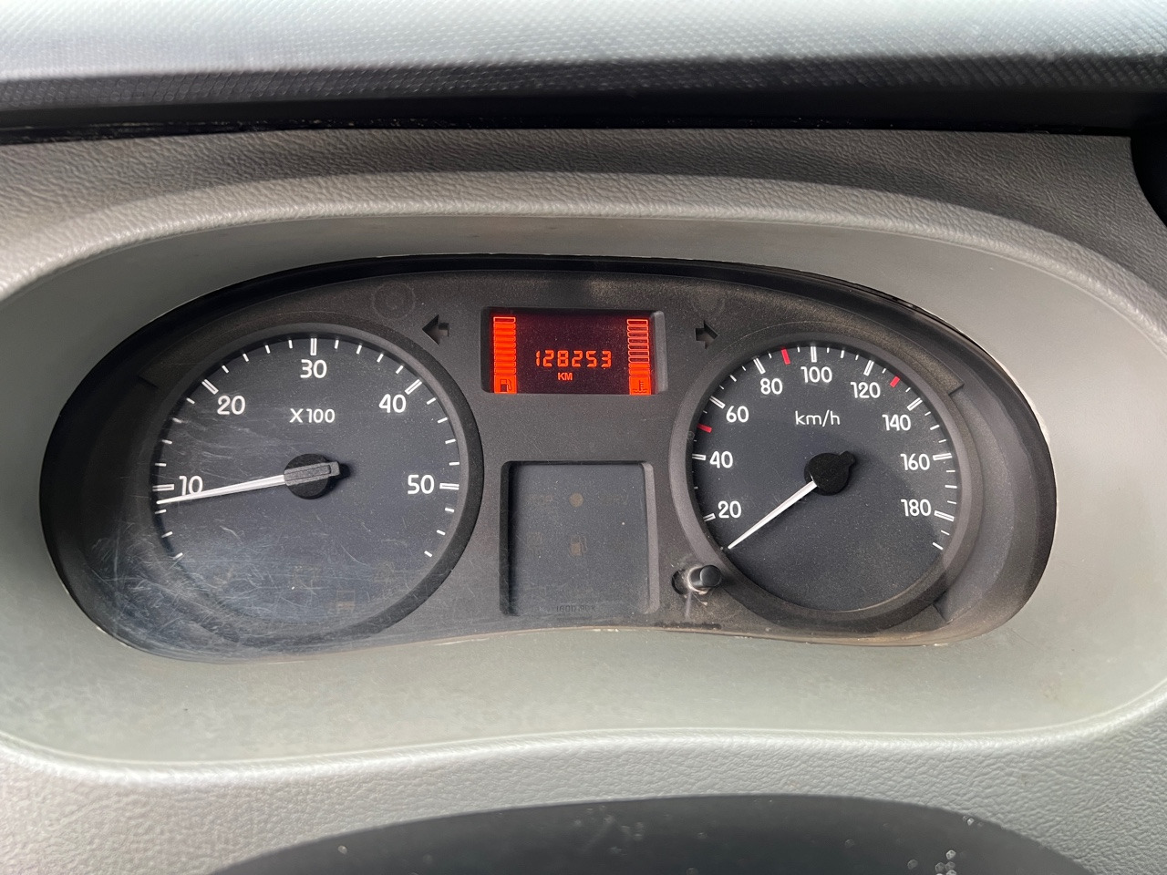 RENAULT Master Benne Double cabine DCi 120 7 Places - Tipper van: picture 4 RENAULT Master Benne Double cabine DCi 120 7 Places - Tipper van: picture 4