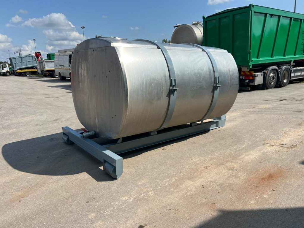 CISTERNA USATA SCARRABILE IN ACCIAIO INOX - Roll-off container: picture 3 CISTERNA USATA SCARRABILE IN ACCIAIO INOX - Roll-off container: picture 3