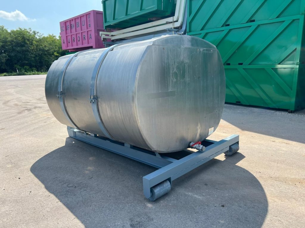 CISTERNA USATA SCARRABILE IN ACCIAIO INOX - Roll-off container: picture 4 CISTERNA USATA SCARRABILE IN ACCIAIO INOX - Roll-off container: picture 4