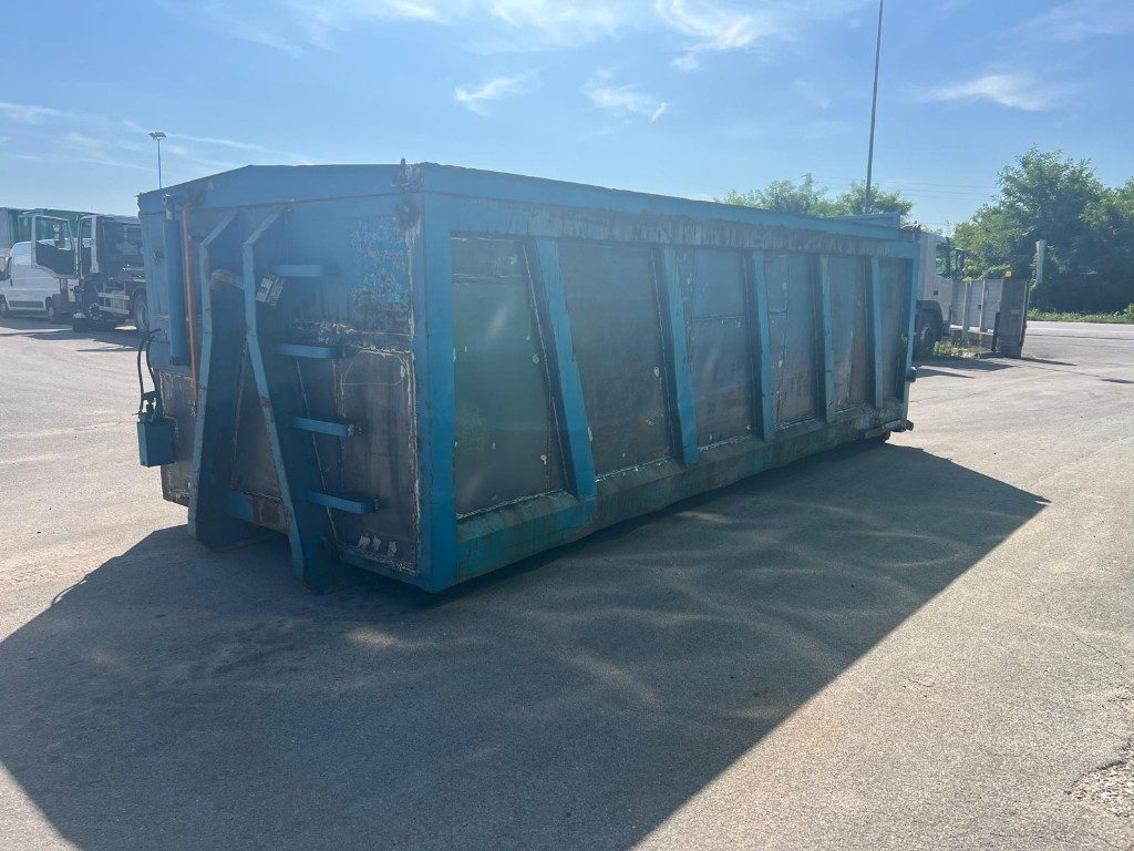 CONTAINER SCARRABILE USATO CON COPERCHIO - Roll-off container: picture 4 CONTAINER SCARRABILE USATO CON COPERCHIO - Roll-off container: picture 4