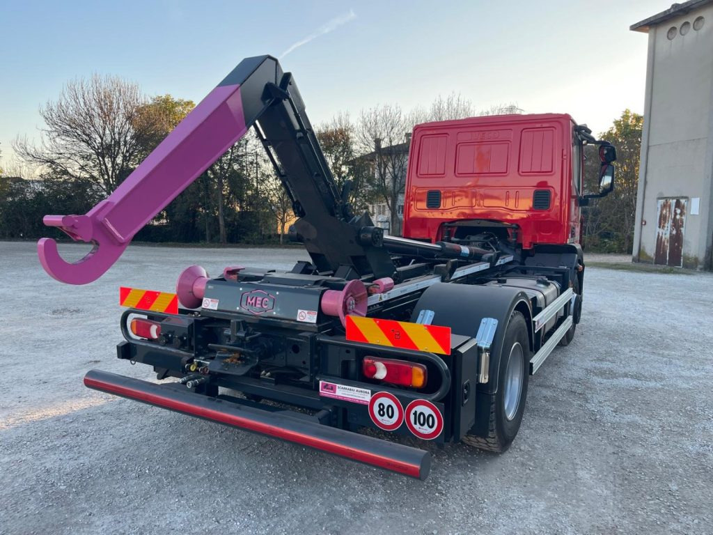 IVECO EUROCARGO 160E32 CON SCARRABILE NUOVO - Hook lift truck: picture 5 IVECO EUROCARGO 160E32 CON SCARRABILE NUOVO - Hook lift truck: picture 5