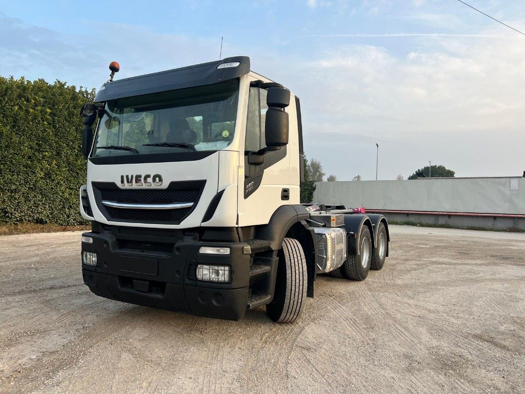 IVECO STRALIS 460 X-WAY SCARRABILE 6X4 - Hook lift truck: picture 2 IVECO STRALIS 460 X-WAY SCARRABILE 6X4 - Hook lift truck: picture 2