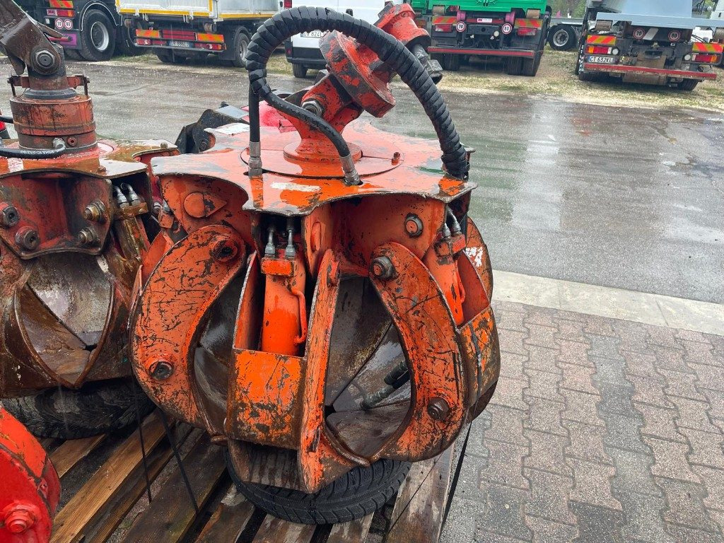 POLIPO USATO IDROBENNE 6 PALE - Grapple: picture 1 POLIPO USATO IDROBENNE 6 PALE - Grapple: picture 1