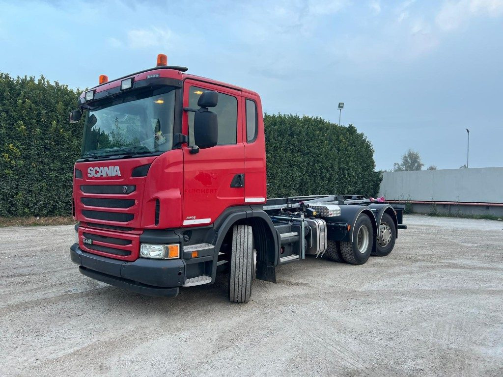 SCANIA G440 SCARRABILE NUOVO PNEUMATICO POSTERIORE - Hook lift truck: picture 1 SCANIA G440 SCARRABILE NUOVO PNEUMATICO POSTERIORE - Hook lift truck: picture 1