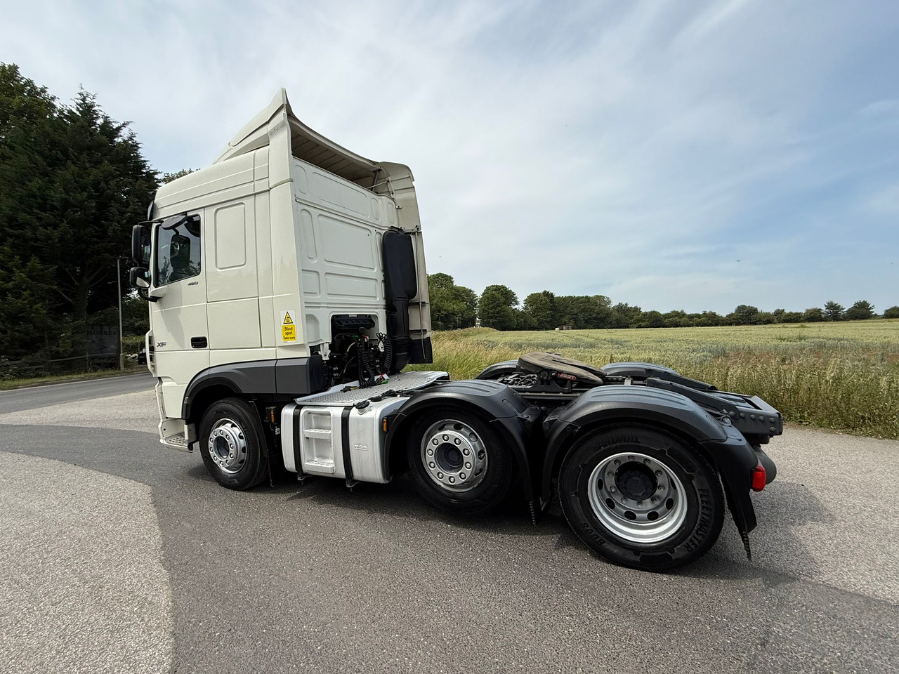 DAF XF 105 480 RHD - Tractor truck: picture 2 DAF XF 105 480 RHD - Tractor truck: picture 2