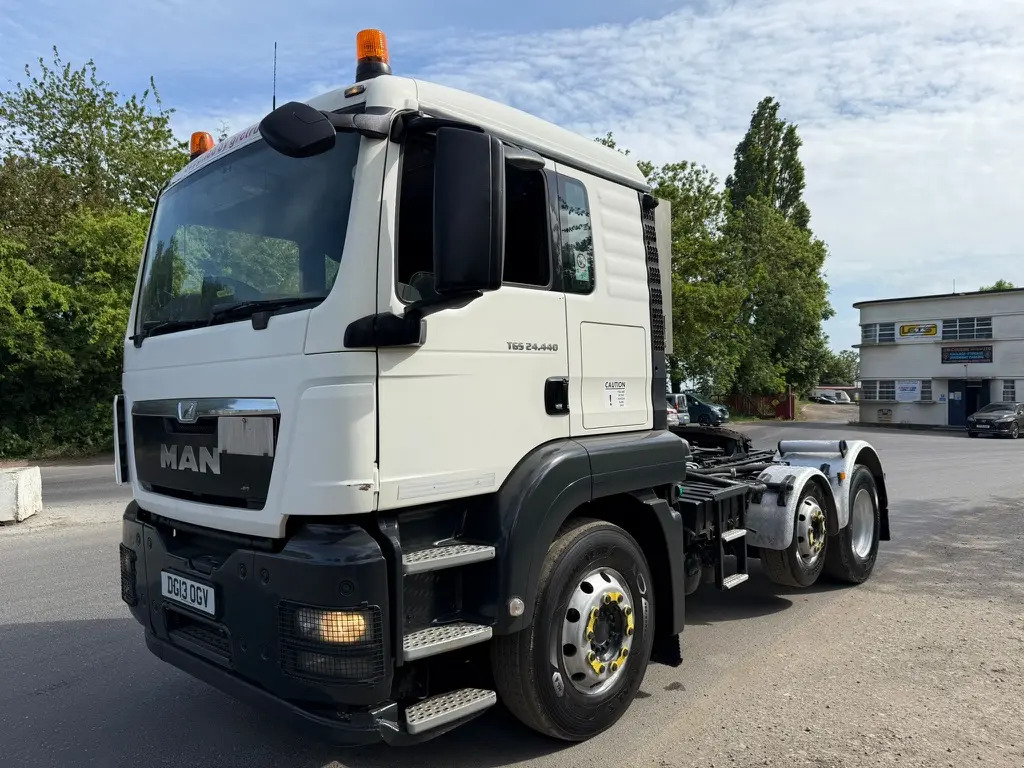 MAN TGS 24 - Tractor truck: picture 2 MAN TGS 24 - Tractor truck: picture 2