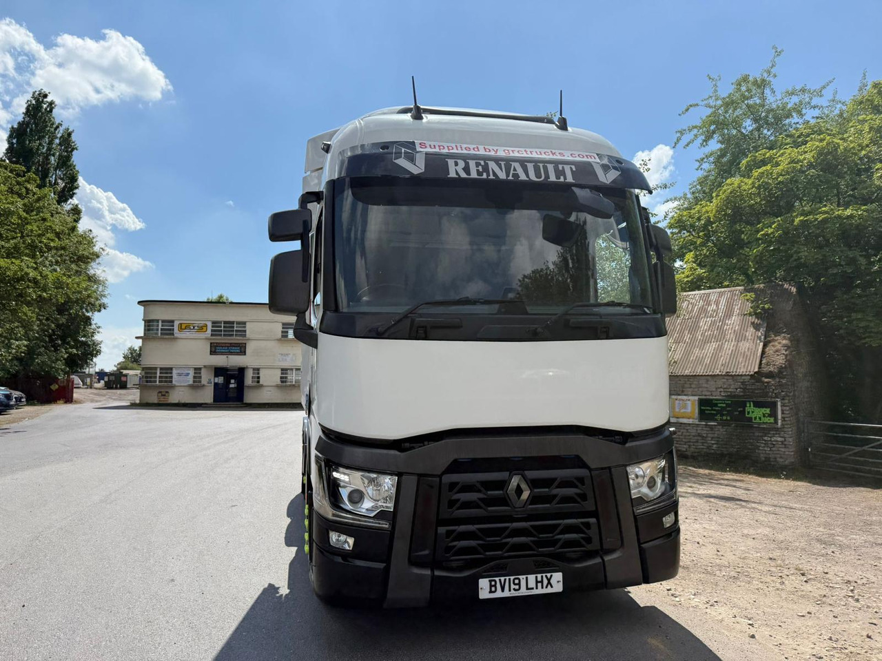 Renault T Range 460 DXI RHD - Tractor truck: picture 2 Renault T Range 460 DXI RHD - Tractor truck: picture 2