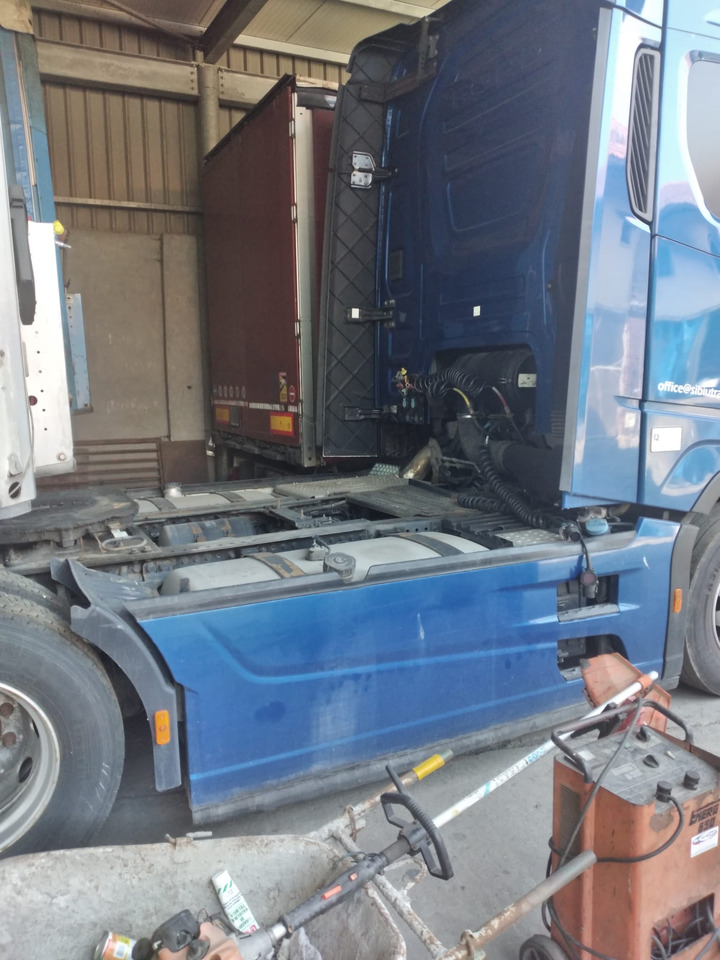 FORD F-MAX - Tractor truck: picture 2 FORD F-MAX - Tractor truck: picture 2