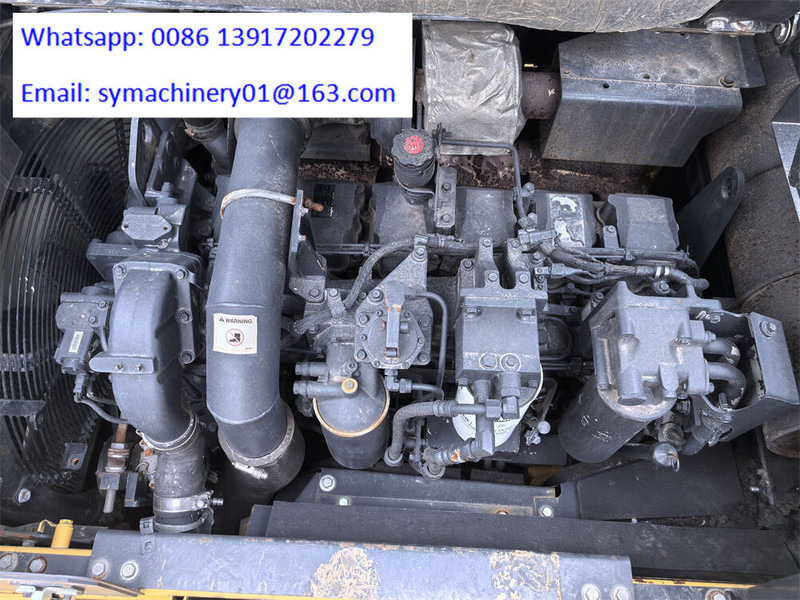 Crawler excavator Komatsu PC450-8: picture 19