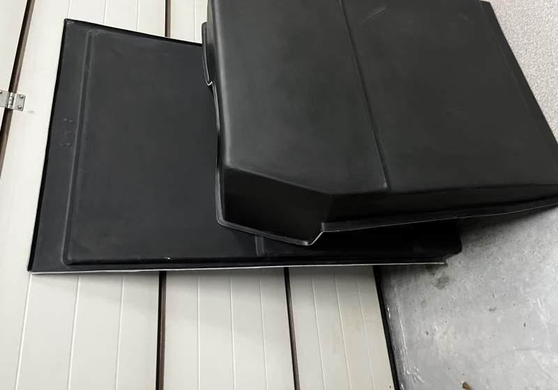 OSŁONS SILNIKA SETRA, TRAVEGO TRAVEGO, Setra 415, 416 - Body and exterior for Coach: picture 1 OSŁONS SILNIKA SETRA, TRAVEGO TRAVEGO, Setra 415, 416 - Body and exterior for Coach: picture 1