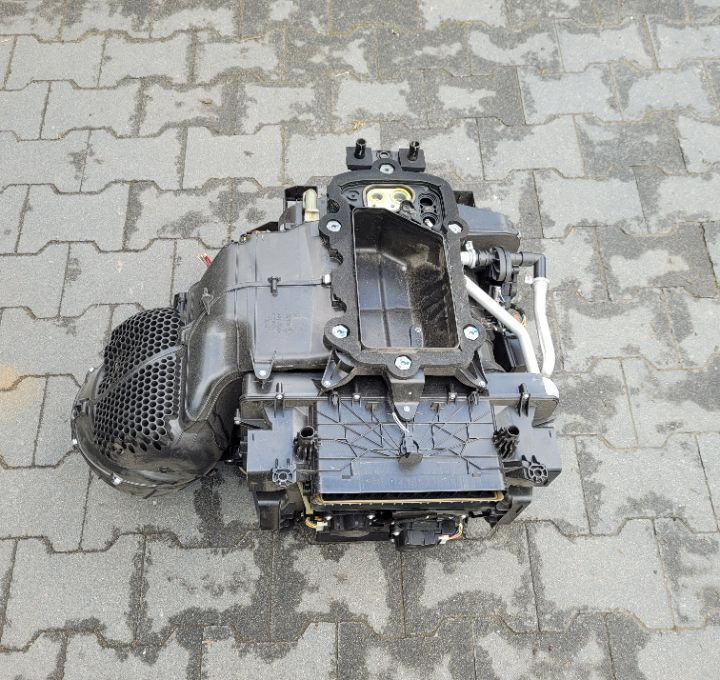 NAGRZEWNICA RENAUL RANGE T GAMA OM 7484553426/02 - Heating/ Ventilation for Truck: picture 1 NAGRZEWNICA RENAUL RANGE T GAMA OM 7484553426/02 - Heating/ Ventilation for Truck: picture 1