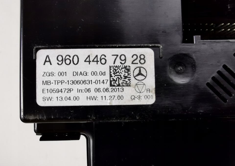 PANEL KLIMATYZACJI ACTROS MP4 A9604467928 - Heating/ Ventilation for Truck: picture 2 PANEL KLIMATYZACJI ACTROS MP4 A9604467928 - Heating/ Ventilation for Truck: picture 2