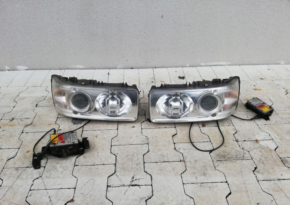 XENONY KOMPLET DAF XF 105 ORYGINAŁ - Headlight for Truck: picture 1 XENONY KOMPLET DAF XF 105 ORYGINAŁ - Headlight for Truck: picture 1