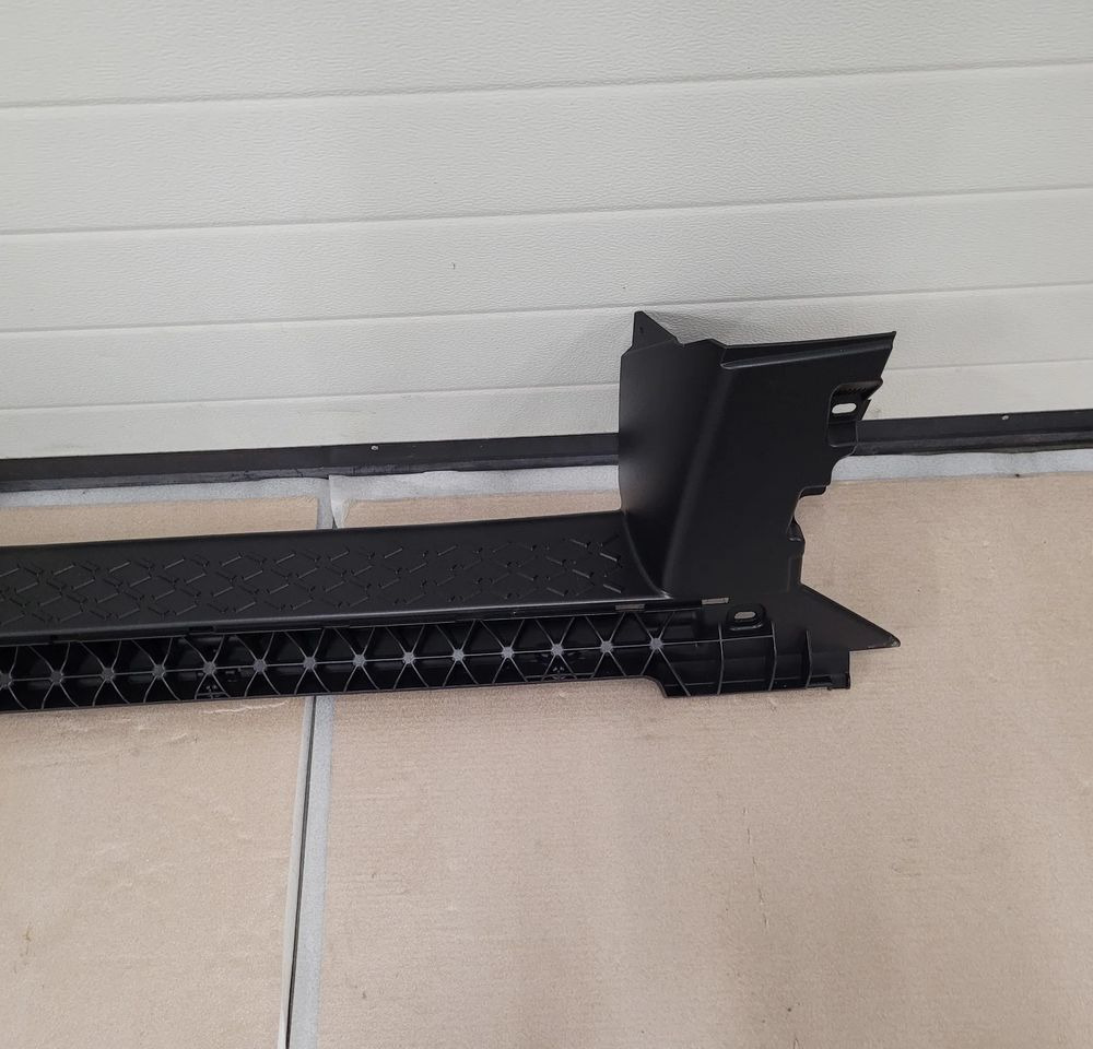 ZDERZAK MAN TGX E6 ORYGINAŁ NOWY PRZED LIFT - Bumper for Truck: picture 2 ZDERZAK MAN TGX E6 ORYGINAŁ NOWY PRZED LIFT - Bumper for Truck: picture 2