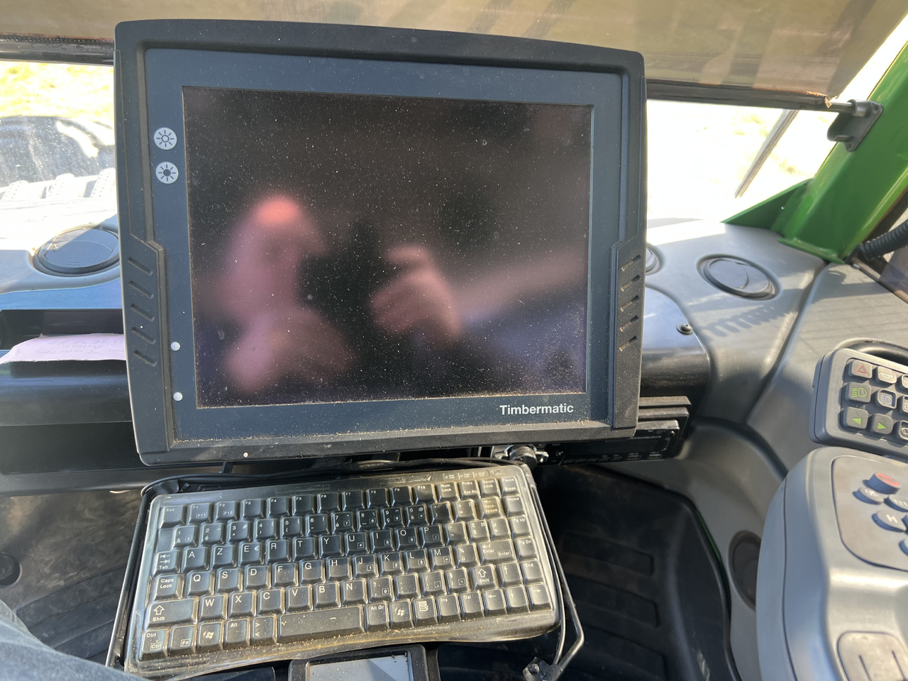 Forestry harvester JOHN DEERE 1270E: picture 12 Forestry harvester JOHN DEERE 1270E: picture 12