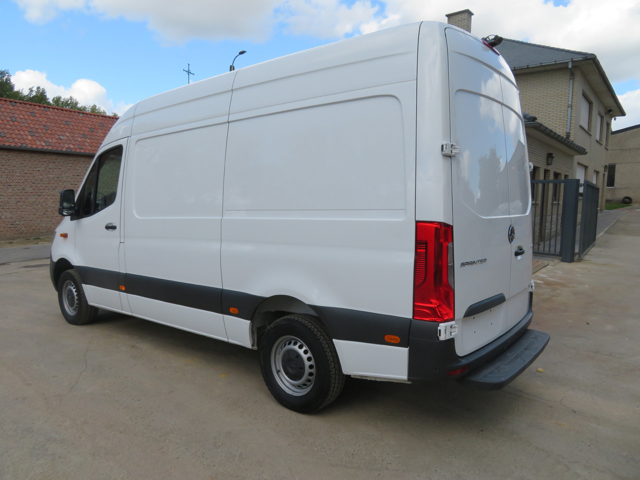 Mercedes-Benz Sprinter 317cdi - A2H2 - Commercial truck: picture 5 Mercedes-Benz Sprinter 317cdi - A2H2 - Commercial truck: picture 5
