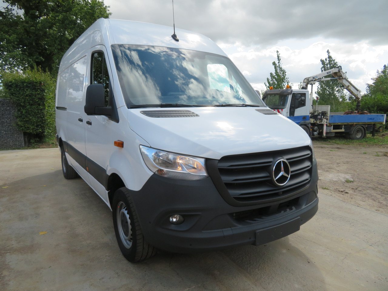 Mercedes-Benz Sprinter 317cdi - A2H2 - Commercial truck: picture 1 Mercedes-Benz Sprinter 317cdi - A2H2 - Commercial truck: picture 1