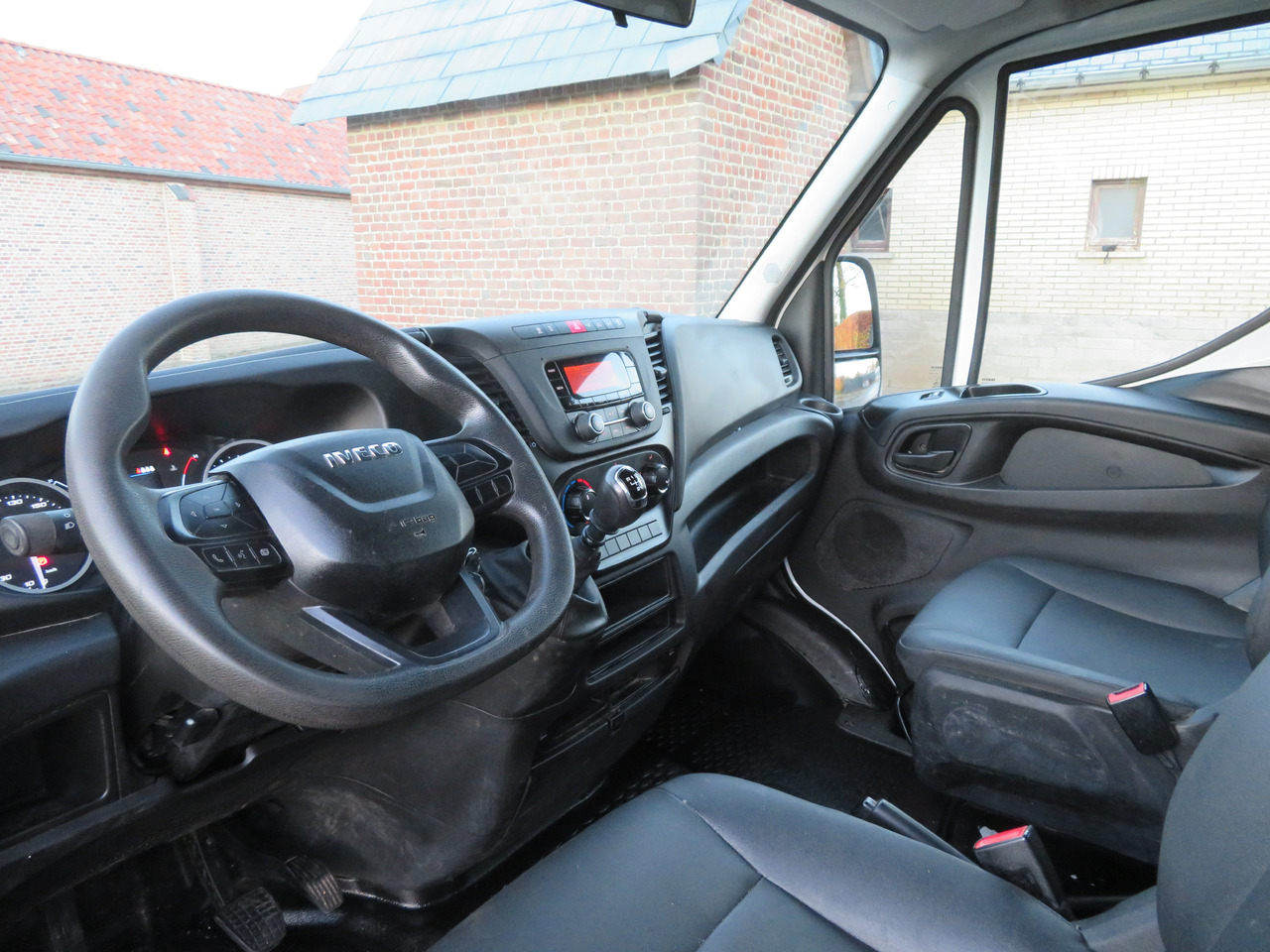 Tipper van, Combi van Iveco Daily 35C16 3.0: picture 12