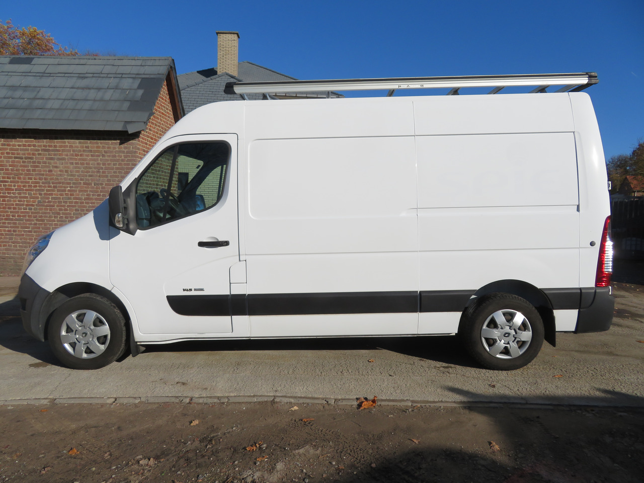 Renault Master 2.3dCi - L2H2 - Panel van: picture 4 Renault Master 2.3dCi - L2H2 - Panel van: picture 4