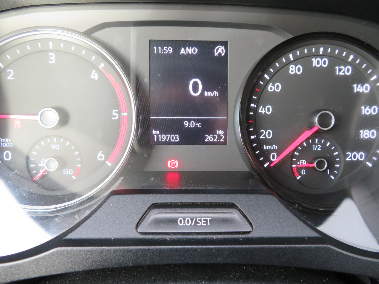 Closed box van Volkswagen Crafter 2.0 CR TDi Bakwagen L4: picture 16 Closed box van Volkswagen Crafter 2.0 CR TDi Bakwagen L4: picture 16