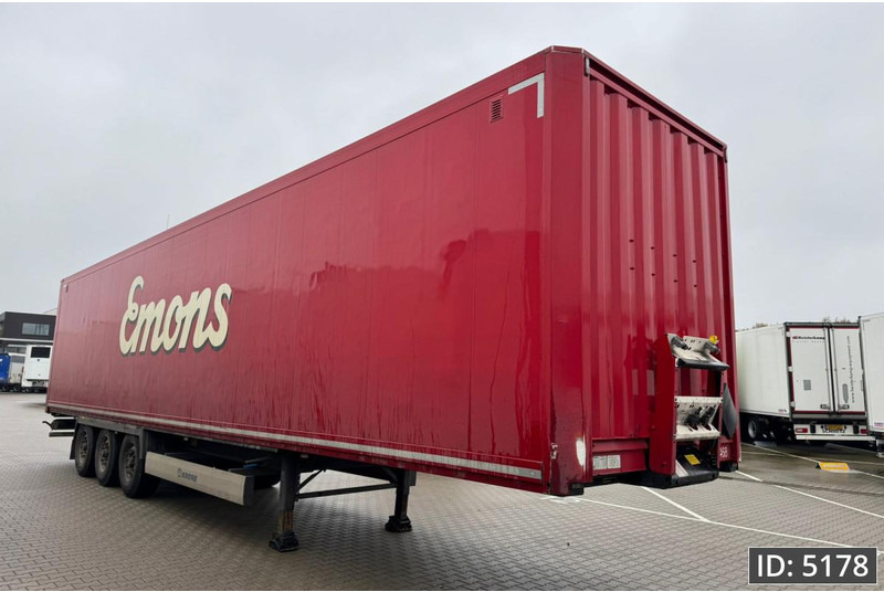 Krone SD / Disk brakes / Double stock - Closed box semi-trailer: picture 4 Krone SD / Disk brakes / Double stock - Closed box semi-trailer: picture 4