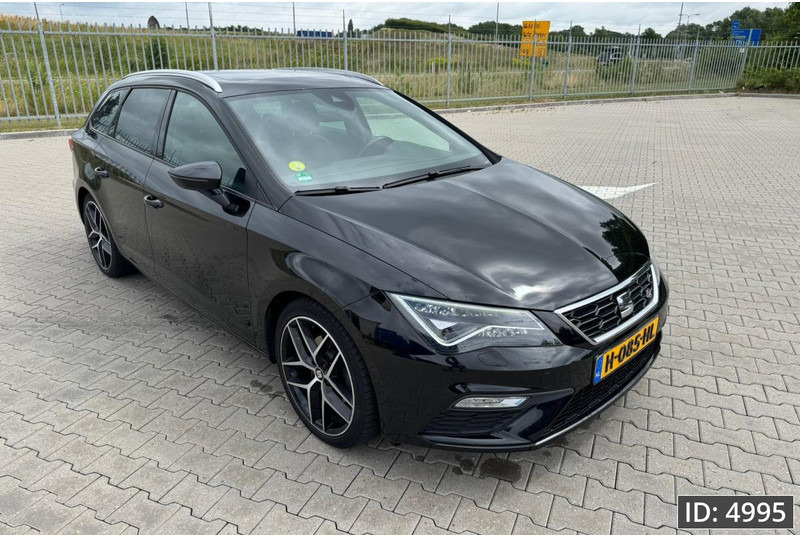 SEAT Leon ST FR 2.0 Euro 6, DSG/Pano/Camera/Keyless/Extra winterset - Car: picture 4 SEAT Leon ST FR 2.0 Euro 6, DSG/Pano/Camera/Keyless/Extra winterset - Car: picture 4