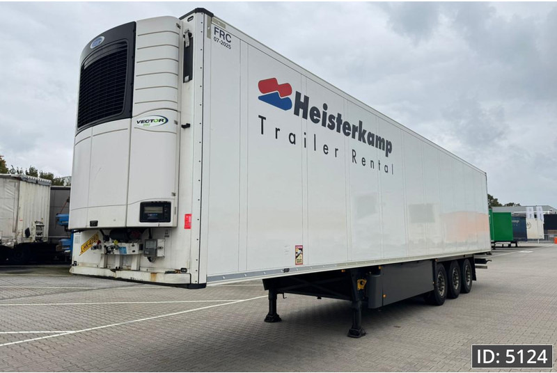 Schmitz Cargobull SKO 24 / Disk brakes / Carrier Vector 1550 / Palletbox - Refrigerator semi-trailer: picture 1 Schmitz Cargobull SKO 24 / Disk brakes / Carrier Vector 1550 / Palletbox - Refrigerator semi-trailer: picture 1
