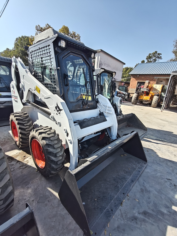 BOBCAT S18 Skid Steer Loader Click for Disconunt - Skid steer loader: picture 1 BOBCAT S18 Skid Steer Loader Click for Disconunt - Skid steer loader: picture 1