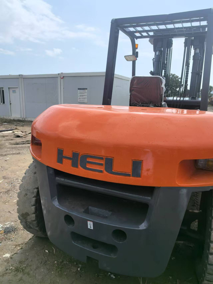 HELI Forklift FD100 Click Here for discount - Diesel forklift: picture 4 HELI Forklift FD100 Click Here for discount - Diesel forklift: picture 4