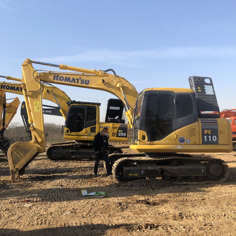 KOMATSU PC110-7 - Crawler excavator: picture 1 KOMATSU PC110-7 - Crawler excavator: picture 1