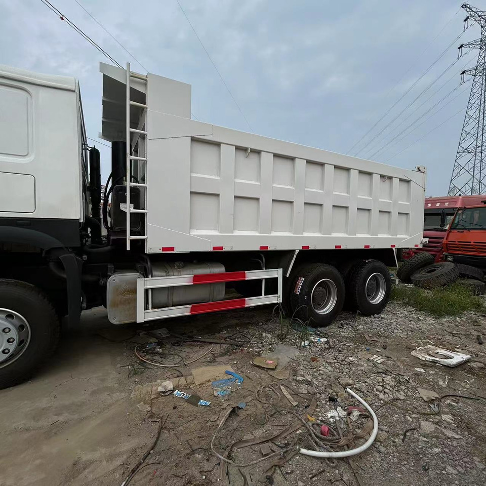 SINOTRUK HOWO 6x4 Dump Truck Click for Discount - Tipper: picture 3 SINOTRUK HOWO 6x4 Dump Truck Click for Discount - Tipper: picture 3