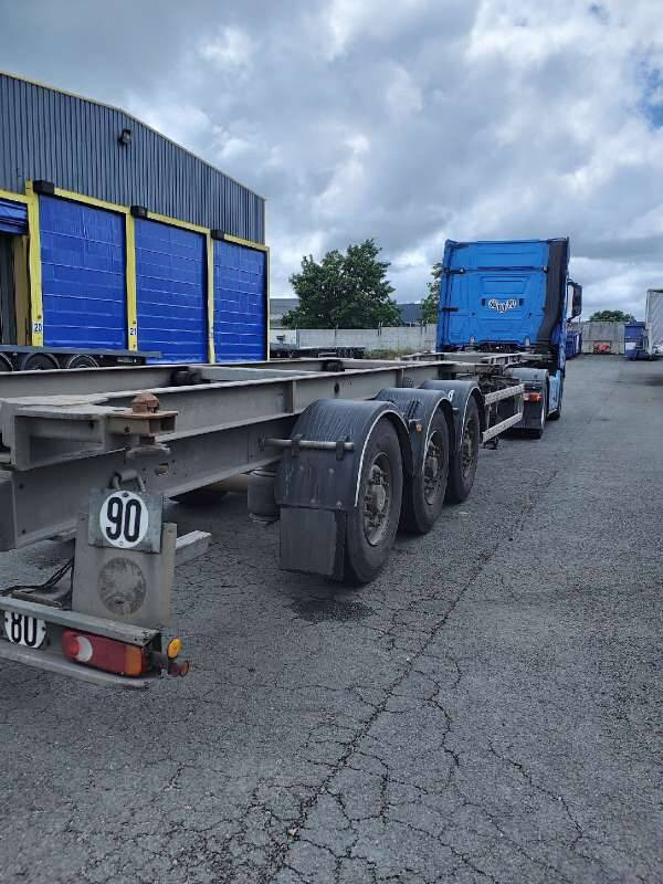 Semi-remorque 3 Essieux 38 TONNES CHARIOT COULISSANT 45 PIEDS - Container transporter/ Swap body semi-trailer: picture 1 Semi-remorque 3 Essieux 38 TONNES CHARIOT COULISSANT 45 PIEDS - Container transporter/ Swap body semi-trailer: picture 1