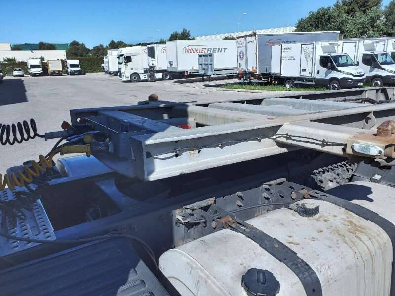 Semi-remorque 3 Essieux 38 TONNES CHARIOT COULISSANT - Container transporter/ Swap body semi-trailer: picture 2 Semi-remorque 3 Essieux 38 TONNES CHARIOT COULISSANT - Container transporter/ Swap body semi-trailer: picture 2