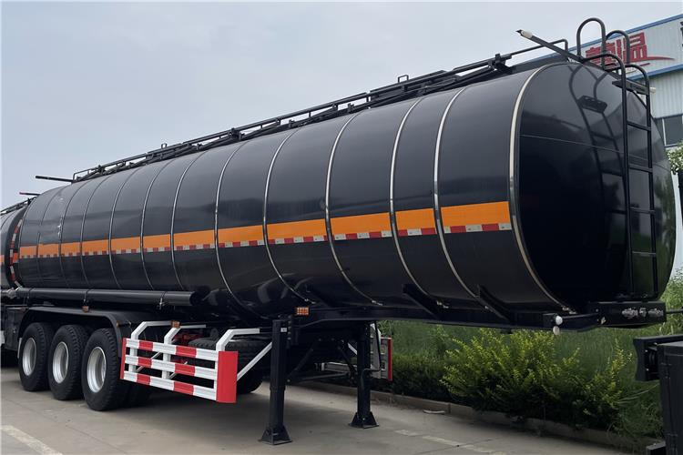 TITAN 3 Axle 38000 Litres Oil Tanker Trailer Price for Sale In Ghana - Tanker semi-trailer: picture 1 TITAN 3 Axle 38000 Litres Oil Tanker Trailer Price for Sale In Ghana - Tanker semi-trailer: picture 1