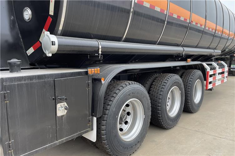 TITAN 3 Axle 38000 Litres Oil Tanker Trailer Price for Sale In Ghana - Tanker semi-trailer: picture 3 TITAN 3 Axle 38000 Litres Oil Tanker Trailer Price for Sale In Ghana - Tanker semi-trailer: picture 3
