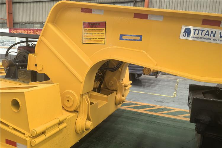 TITAN 4 Axle 100 Ton Removable Gooseneck Trailer for Sale in PNG - Low loader semi-trailer: picture 4 TITAN 4 Axle 100 Ton Removable Gooseneck Trailer for Sale in PNG - Low loader semi-trailer: picture 4